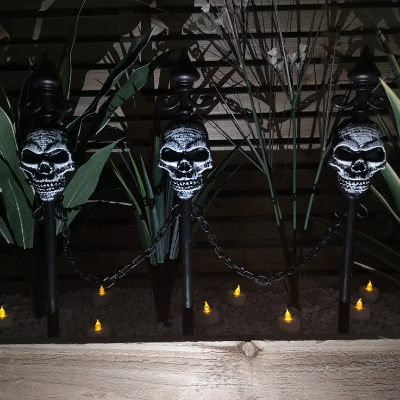 Set of 3 Outdoor Scary Skull Halloween Garden Lawn Fence Stakes