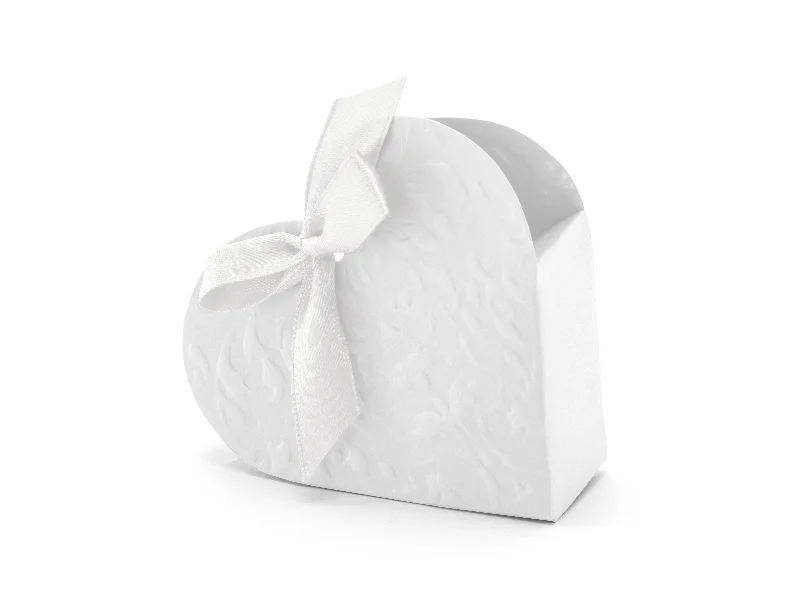 White Heart Favor Boxes Pack of 10